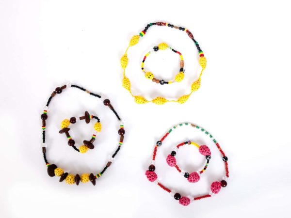 Collier bracelet sachet & perles